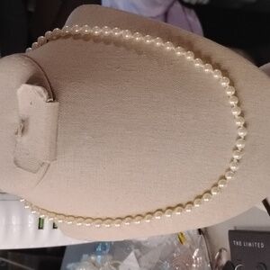 Sm faux pearl necklace